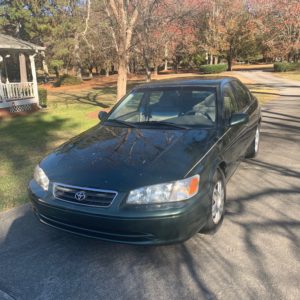 2001 Toyota Camry LE $2000 SOLD!